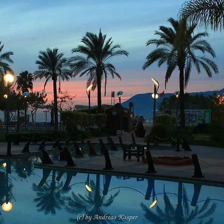 Cleopatra Beach 3 X Badroom Apartme Appartement Alanya
